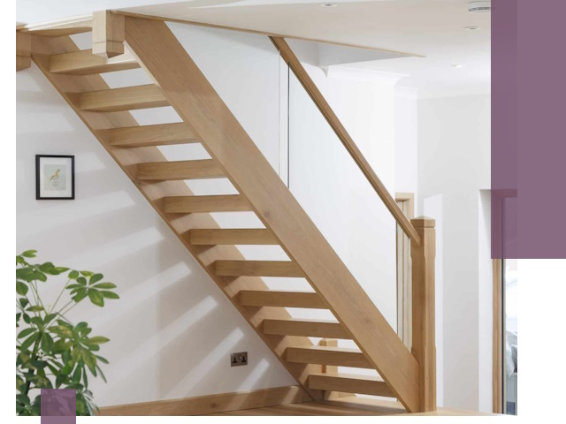 Изготовление деревянных лестниц под ключ в Симферополе для дома