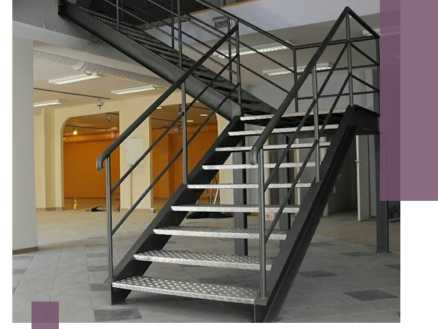 Лестницы для офиса в Симферополе: изготовление, монтаж, демонтаж