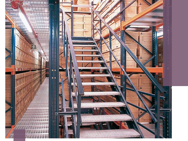 Лестницы складские прочные и безопасные под ключ в Симферополе