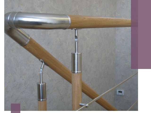 Комбинированные перила на заказ в Симферополе — монтаж и производство