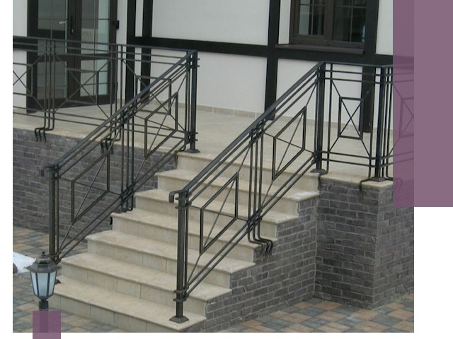 Перила для крыльца в Симферополе — монтаж, изготовление и установка