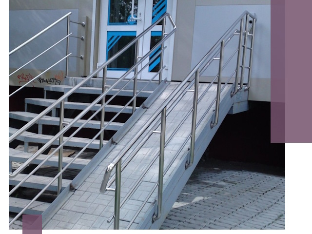 Пандус на крыльцо под ключ в Симферополе: монтаж и изготовление