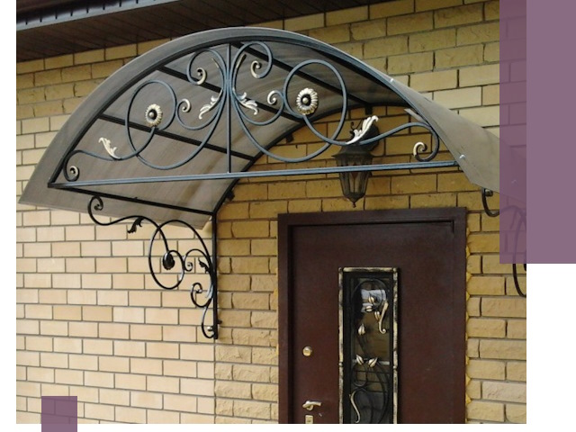 Изготовление козырьков из металла под ключ в Симферополе