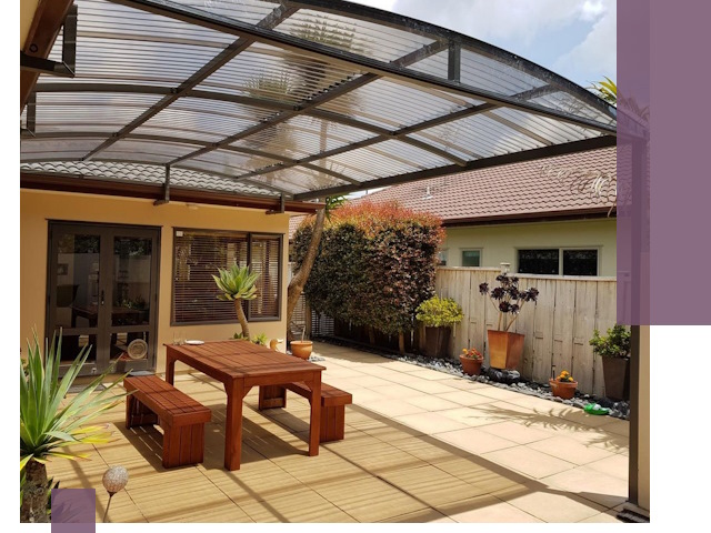 Навесы во двор под ключ в Симферополе — изготовление и монтаж