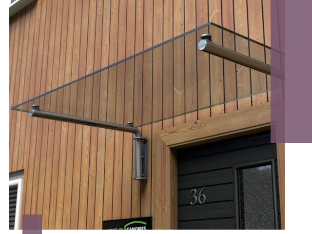 Стеклянные козырьки на входы и фасады в Симферополе