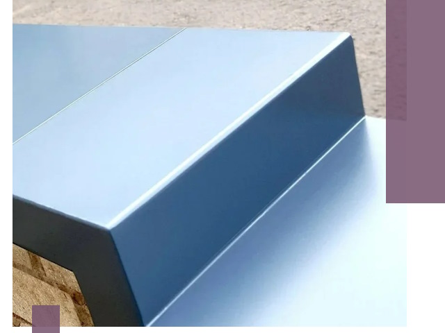 Крышки на парапет в Симферополе: изготовление и монтаж под ключ