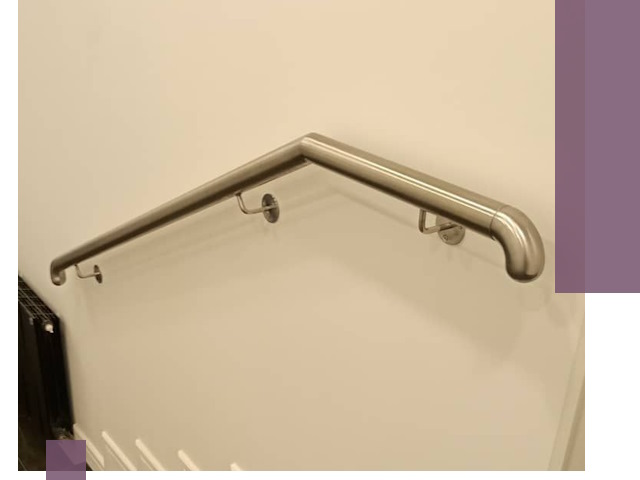 Изготовление пристенных поручней в Симферополе под ключ за сроки